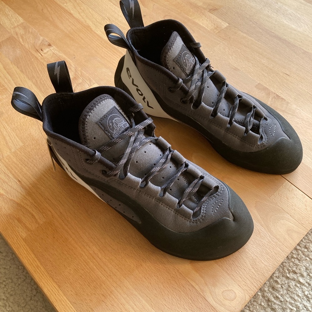 New Yosemite Bum Evolv Rock Climbing Shoes US Mens 11M